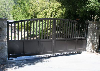 Arch Top Bi-Parting Driveway Gate w/ Recessed Bottom Panels