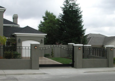Bell Curve Driveway Gate & Fencing