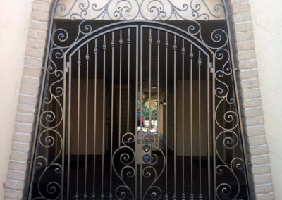 Arch Top Entry Gate w/ Scroll Work Enclosure