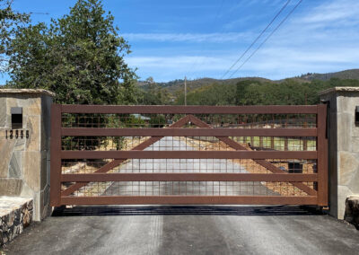Flat Top Driveway Gate – Unfinished Steel Ranch Style w/ Mesh